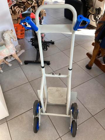 Steekwagens traploper nieuw en gewone beschikbaar voor biedingen