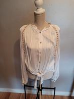 Witte satijnen ambika blouse one size, Kleding | Dames, Nieuw, Ophalen of Verzenden, Wit