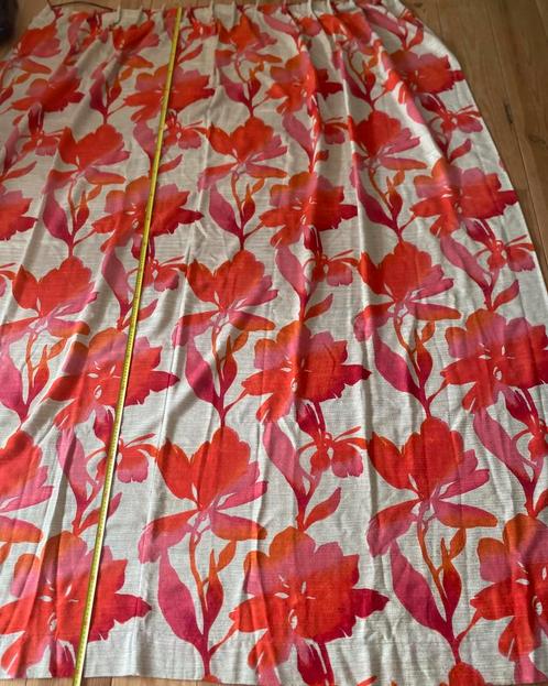 Vintage design roze bloemengordijn, Huis en Inrichting, Stoffering | Gordijnen en Lamellen, Gebruikt, 200 cm of meer, 100 tot 150 cm