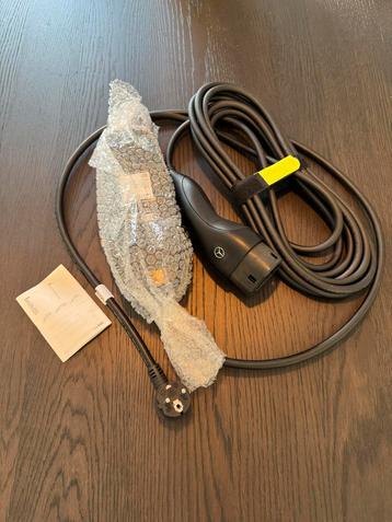 Splinternieuwe Mercedes Laadkabel 230V // A 000 583 35 05 beschikbaar voor biedingen