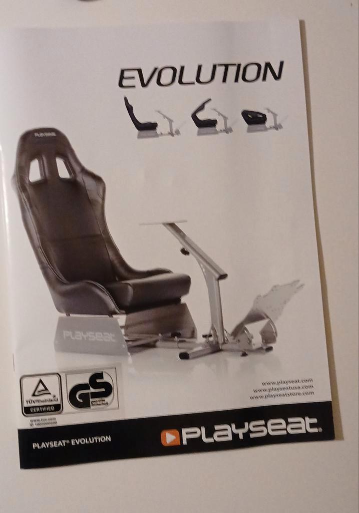 Playstation race seat with thrustmaster T150 steering wheel, Spelcomputers en Games, Spelcomputers | Sony PlayStation Consoles | Accessoires