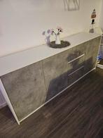 Strak dressoir/kast betonlook & wit - veel opbergruimte!, Ophalen of Verzenden, Zo goed als nieuw, 25 tot 50 cm, 200 cm of meer