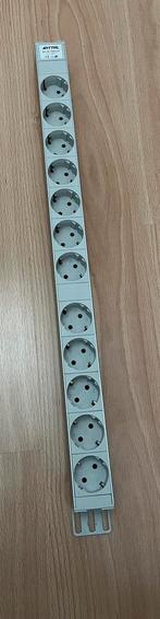Rital stekker blok 12 x Randaarde aluminium huis, Ophalen, Zo goed als nieuw, Stekker