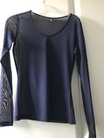 Te koop: donkerblauwe blouse (licht doorzichtig)., Blauw, Ophalen of Verzenden, Lange mouw, Zo goed als nieuw