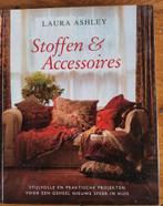 Boek Laura Ashley Stoffen & accessoires, Laura Ashley, Ophalen of Verzenden, Zo goed als nieuw, Borduren en Naaien