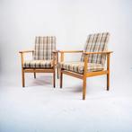 Vintage easy chairs - set van 2 - gestempeld DDR, Zo goed als nieuw, Ophalen