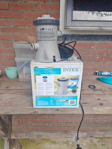 Intex cartridge filterpomp nieuw! beschikbaar voor biedingen