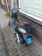 Piaggio Zip 4t, Fietsen en Brommers, Snorfietsen en Snorscooters, Ophalen, Piaggio, Gebruikt, Benzine