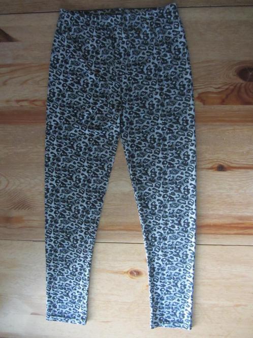 Dunne zomerbroek met panterprint HenM maat 146, Kinderen en Baby's, Kinderkleding | Maat 146, Zo goed als nieuw, Meisje, Broek
