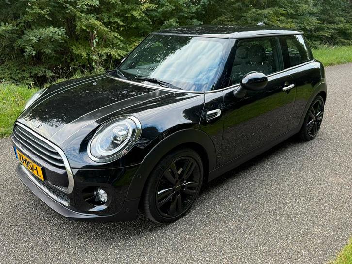 Mini Cooper f56 1.5 136pk automaat 2019 HUD harman kardon, Auto's, Mini, Particulier, Cooper, ABS, Airbags, Airconditioning, Apple Carplay