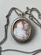 Zilveren collier met hanger / broche Camee, Verzenden, Zo goed als nieuw, Met edelsteen, Zilver