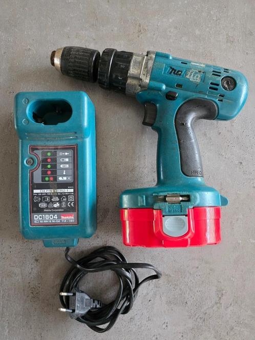 Makita schroefmachine / boormachine/ klop met accu en lader, Doe-het-zelf en Verbouw, Gereedschap | Boormachines, Gebruikt, Boor- en Schroefmachine