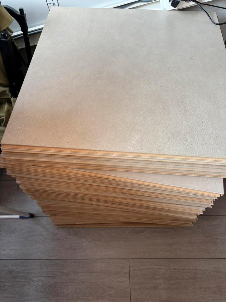 Laminaat type UF1401 incl ondervloer, Doe-het-zelf en Verbouw, Platen en Panelen, Zo goed als nieuw, Overige materialen, Minder dan 20 mm