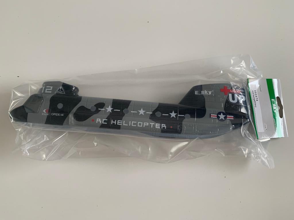 Esky 002478 scale fuselage military nieuw rc helicopter, Ophalen of Verzenden, Nieuw