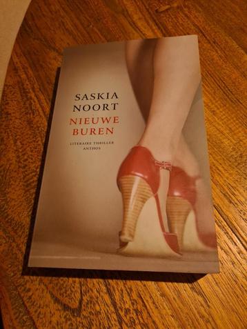 Saskia Noort "Nieuwe buren" litheraire thriller boek beschikbaar voor biedingen