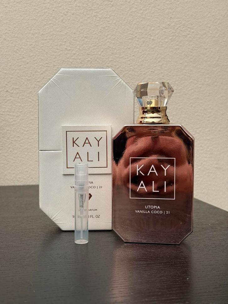 Kayali utopia vanilla coco parfum 21 sample 3 ml, Sieraden, Tassen en Uiterlijk, Uiterlijk | Parfum, Ophalen of Verzenden
