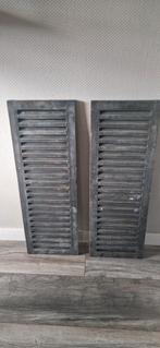 Twee grote houten luiken grijs bruin tint, Huis en Inrichting, Woonaccessoires | Kamerschermen, Ophalen of Verzenden, Zo goed als nieuw