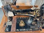 Wilhelmina Naaimachine, Ophalen