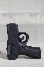 Pistool Vormige Kandelaar - Housevitamin, Overige materialen, Zwart, Nieuw, Ophalen of Verzenden