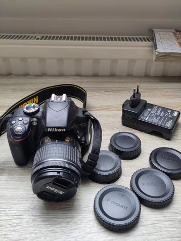 Nikon D3300 met kitlens beschikbaar voor biedingen