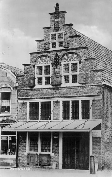 (388-075-027) Oudewater Heksenwaag beschikbaar voor biedingen