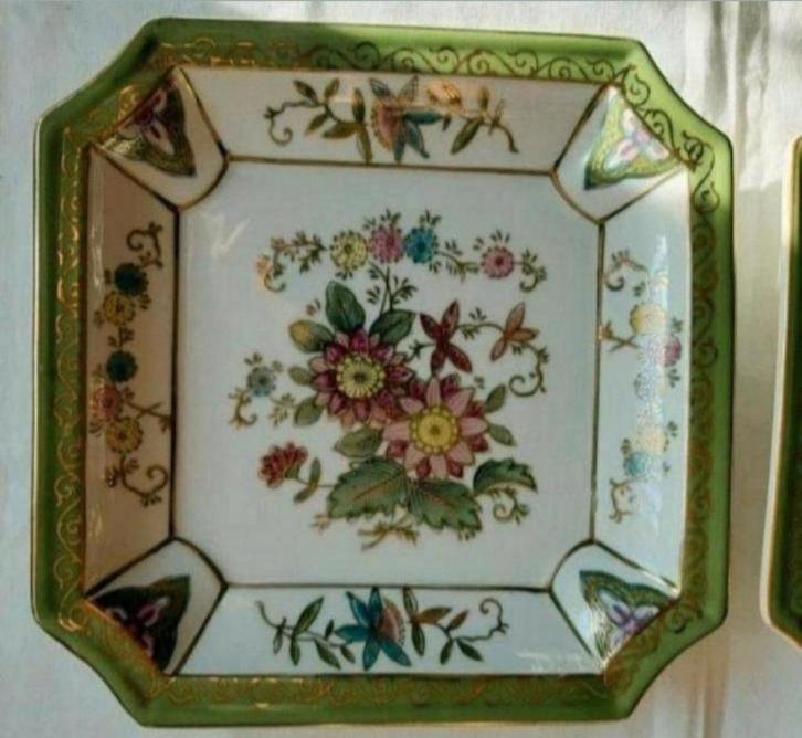 Set hand geschilderde Chinese schalen borden bloemen gouden, Antiek en Kunst, Antiek | Porselein, Ophalen of Verzenden