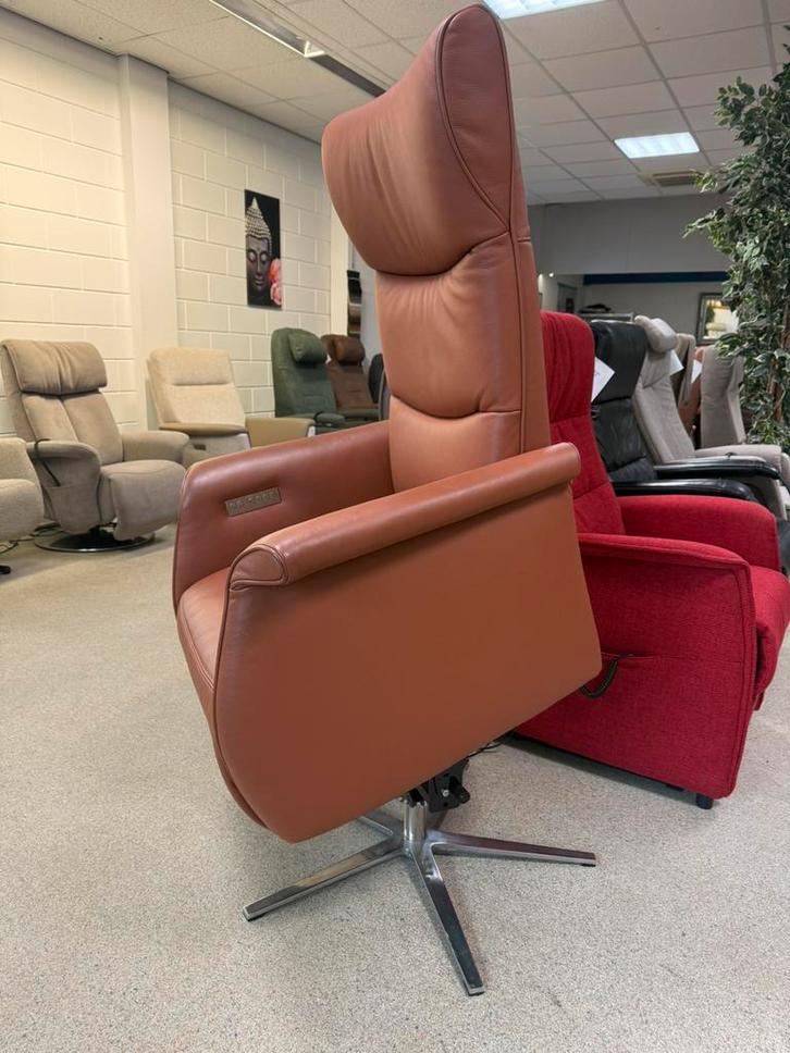 Luxe Velderhof sta op stoel relax fauteuil gratis bezorgd, Huis en Inrichting, Fauteuils, Zo goed als nieuw, Leer, Verzenden