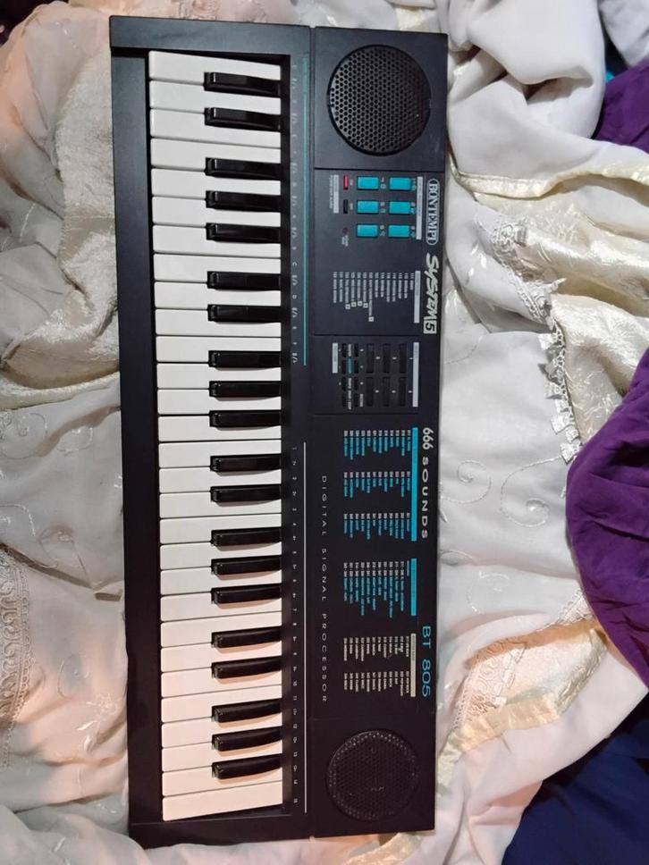 Bontempi System5 Vintage Keyboard - 666 Sounds, Muziek en Instrumenten, Keyboards, Gebruikt, 49 toetsen, Overige merken, Ophalen of Verzenden