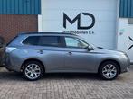 Mitsubishi Outlander 2.0 PHEV Instyle - Dealer onderhouden, Auto's, Mitsubishi, Zwart, 4 cilinders, Lichtsensor, Vierwielaandrijving