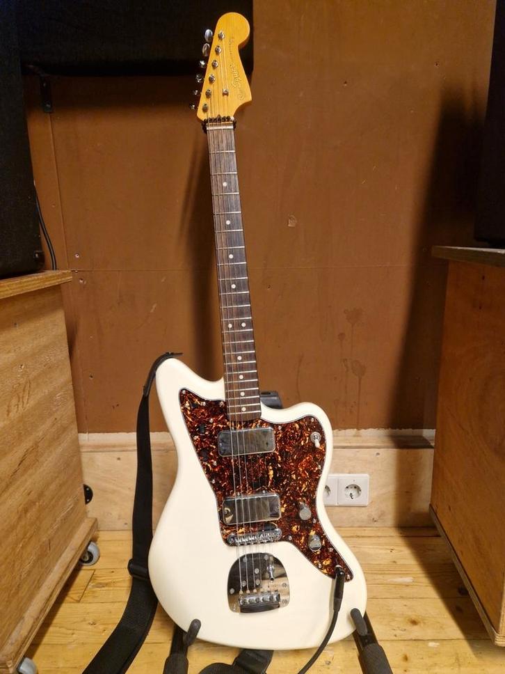 INTRESSE PEILING. Modded J. Mascis Jazzmaster, Muziek en Instrumenten, Snaarinstrumenten | Gitaren | Elektrisch, Zo goed als nieuw