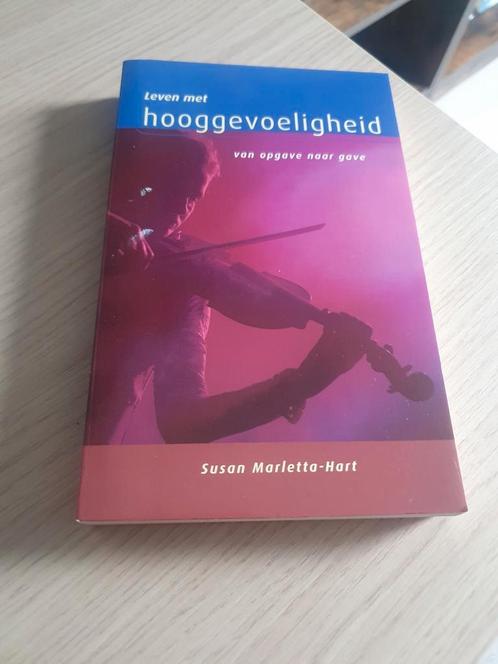 S. Hart - Leven met hooggevoeligheid, Boeken, Psychologie, Zo goed als nieuw, Ophalen of Verzenden