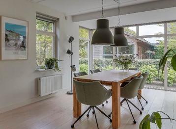 Diverse Super-8 Compact Radiatoren beschikbaar voor biedingen