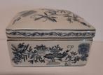 Porseleinen doosje met Delfts blauw Motief Nieuw, Antiek en Kunst, Ophalen of Verzenden