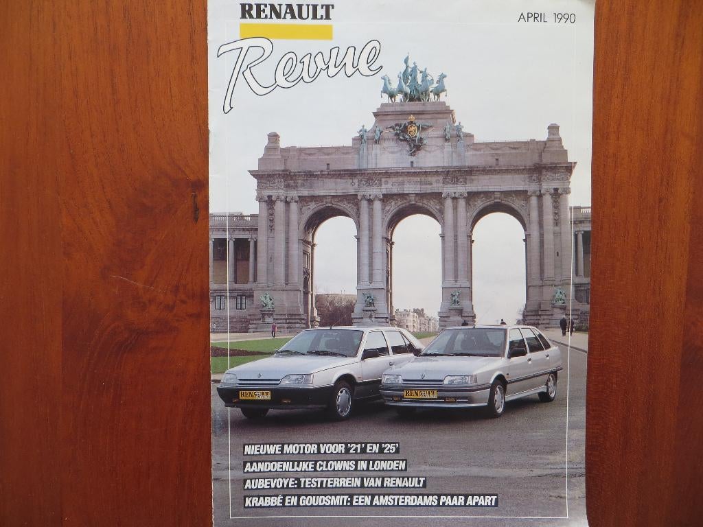 Renault Revue (april 1990) R21, R25, Ophalen of Verzenden, Nieuw, Renault