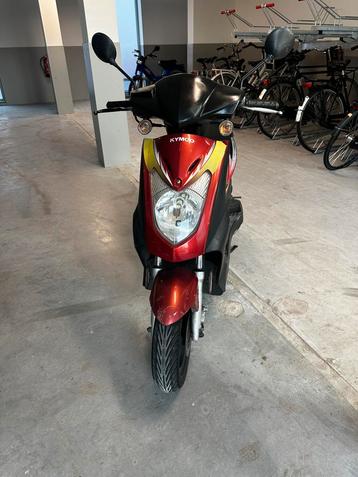 Kymco 25km beschikbaar voor biedingen