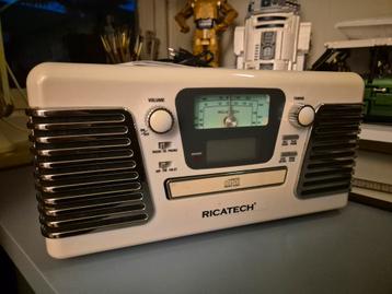 Retro Radio CD Platenspeler Ricatach beschikbaar voor biedingen