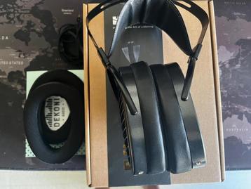 Hifiman Arya Stealth + Dekoni pads + balanced cable beschikbaar voor biedingen