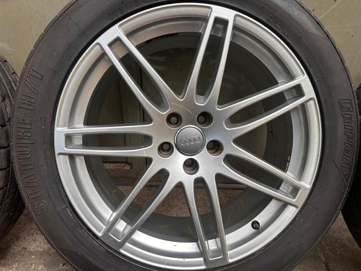 Originele audi RS velgen 20 inch! Zomerset dit Weekend 800!, Auto-onderdelen, Banden en Velgen, Banden en Velgen, Zomerbanden