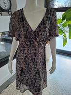 WE Jurkje Wrap Overslag Maat M 38 40 zwart taupe beige kleur, Kleding | Dames, Jurken, Maat 38/40 (M), WE, Beige, Ophalen of Verzenden