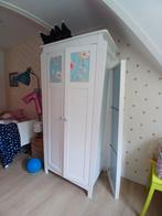 Witte kinderkledingkast – landelijke stijl met bloemenprint, Ophalen, Gebruikt