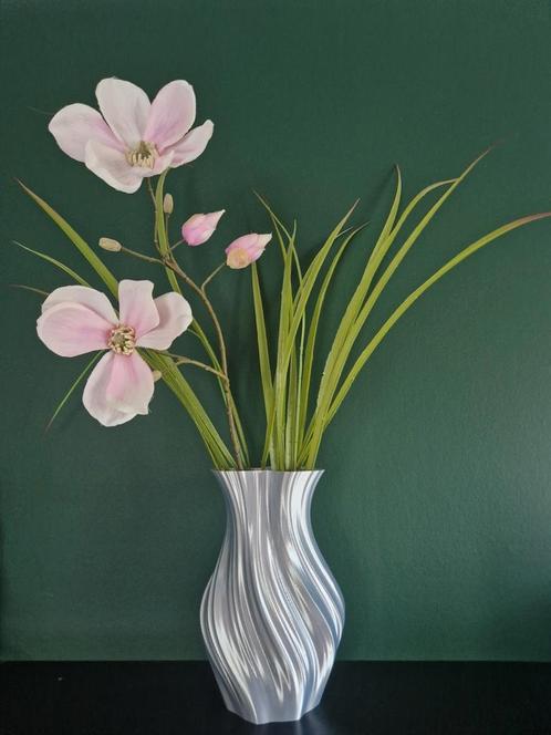 Organische vaas – 25x17 cm -
Uniek golvend ontwerp, Huis en Inrichting, Woonaccessoires | Vazen, Nieuw, Overige kleuren, Minder dan 50 cm