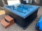 ‼️Nette 2-3 persoons jacuzzi met trapje en dek‼️, Tuin en Terras, Filter, Ophalen of Verzenden, Zo goed als nieuw, Inbouw