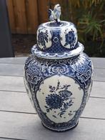 delfts blauw mooie vaas met deksel royal sphinx by boch, Ophalen