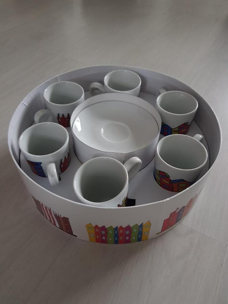 kop en schotel set (set van 6) Randmeer Makelaars, Huis en Inrichting, Keuken | Servies, Nieuw, Kop(pen) en/of Schotel(s), Overige stijlen