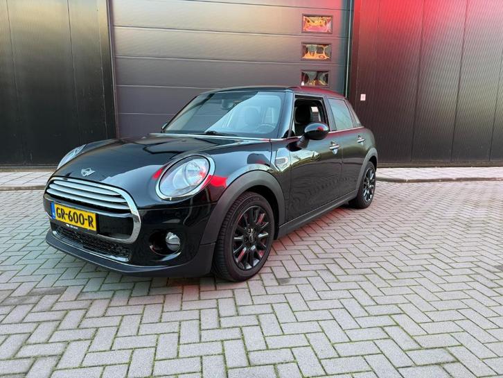Mini 1.5  Cooper Business 5-deurs NAP Nieuwe APK 2015 Zwart, Auto's, Mini, Bedrijf, Cooper, ABS, Airbags, Airconditioning, Alarm
