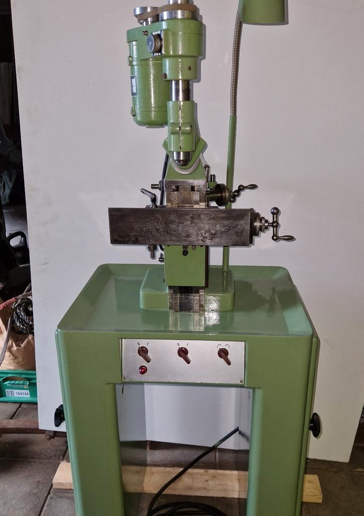 aciera f1 freesmachine, Doe-het-zelf en Verbouw, Gereedschap | Overige machines, Ophalen