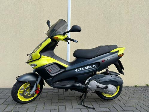 Gilera runner 180cc (125cc A1), Fietsen en Brommers, Scooters | Piaggio, Zo goed als nieuw, Overige modellen, Ophalen