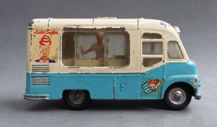 Om 1960 Corgi Toys 'MR SOFTEE' Smith's Karrier Van Auto Bus, Hobby en Vrije tijd, Modelauto's | 1:43, Gebruikt, Auto, Corgi, Ophalen of Verzenden