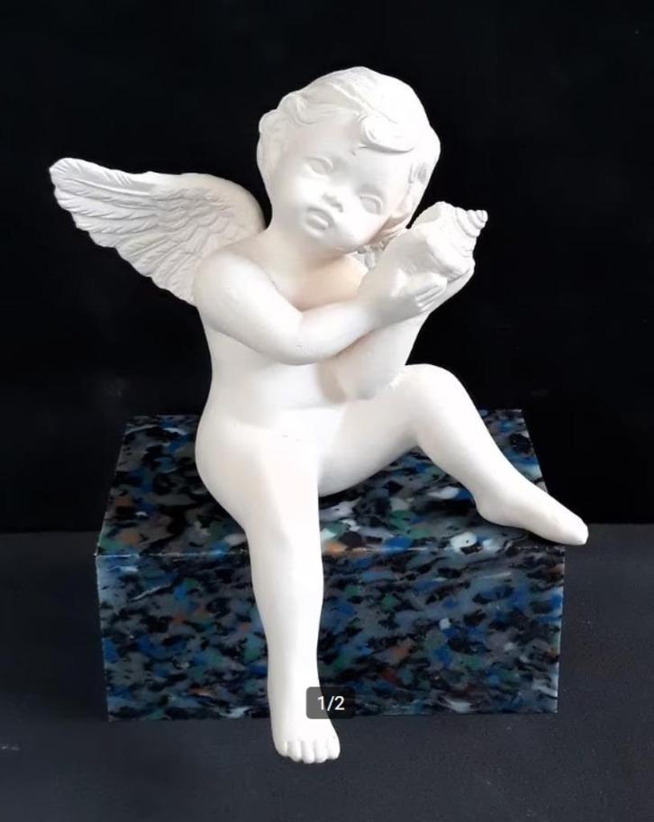 Keramiekbeeld Engel / Cherubijn met schelp (biscuit ), Hobby en Vrije tijd, Overige Hobby en Vrije tijd, Nieuw, Ophalen of Verzenden