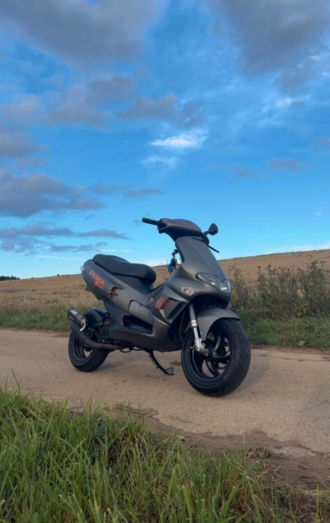 Gilera runner dubbeldisk dubbelgelagerd, Fietsen en Brommers, Scooters | Piaggio, Gebruikt, Overige modellen, Benzine, Ophalen of Verzenden